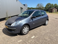Renault Clio - 1.2-16V Business Line