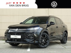 Volkswagen T-Roc - R-Line First Edition 1.5 eTSI 150 PK | Black style | Navigatie | Panoramadak | Trekhaak |