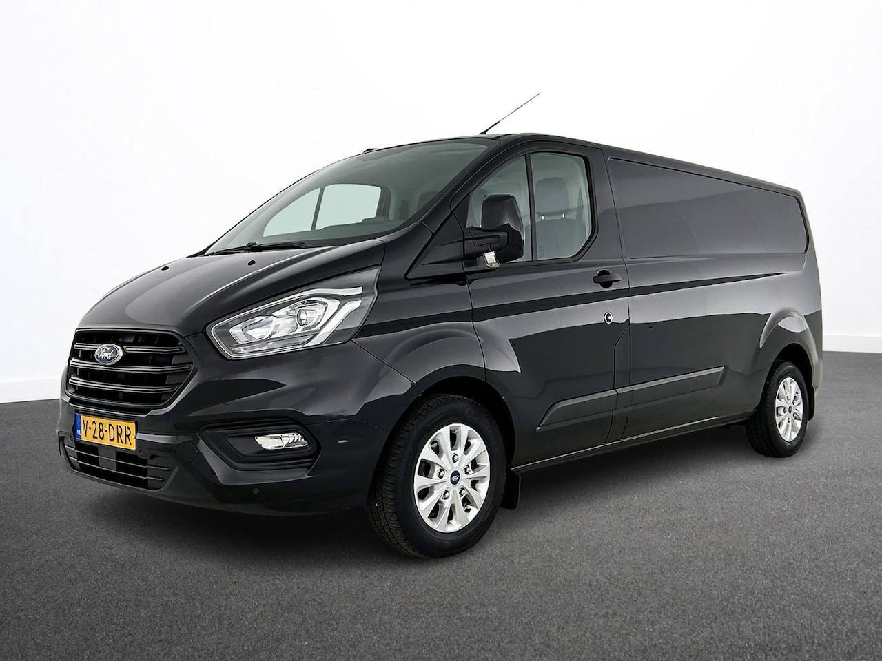 Ford Transit Custom - 130pk Automaat L2H1 Trend Navigatie Camera Apple Carplay Trekhaak Cruise control Airco - AutoWereld.nl
