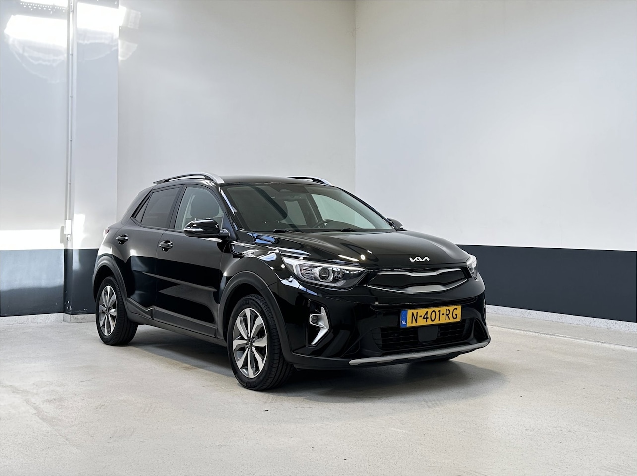 Kia Stonic - 1.0 T-GDi MHEV DynamicPlusLine | NL | 1 Eig| Apple Carplay| Android Auto | Camera | key Le - AutoWereld.nl