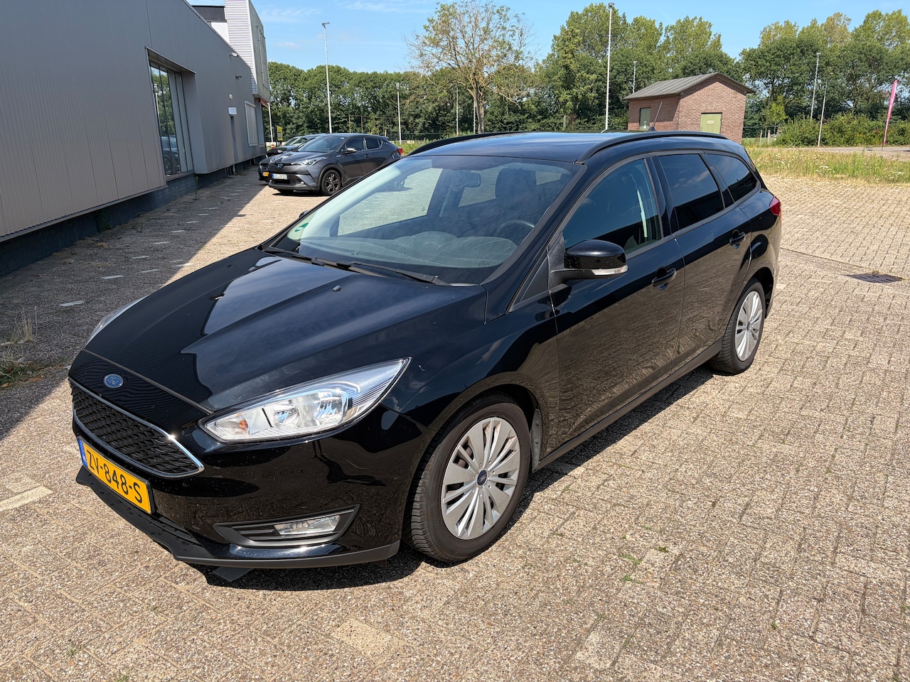 Ford Focus Wagon - 1.0 Trend Ecoboost - AutoWereld.nl