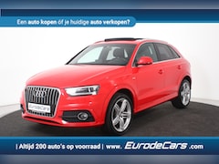 Audi Q3 - 1.4 TFSI S-Line *Panoramadak*2x S-line*Trekhaak