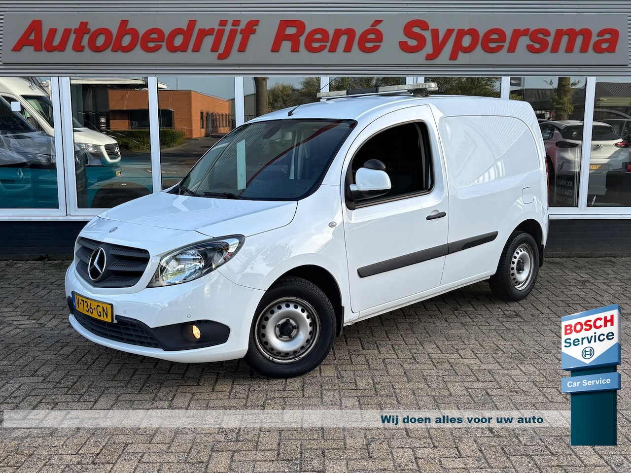 Mercedes-Benz Citan - 112 BlueEFFICIENCY | Trekhaak | Parkeersensoren | Bluetooth | Airco - AutoWereld.nl
