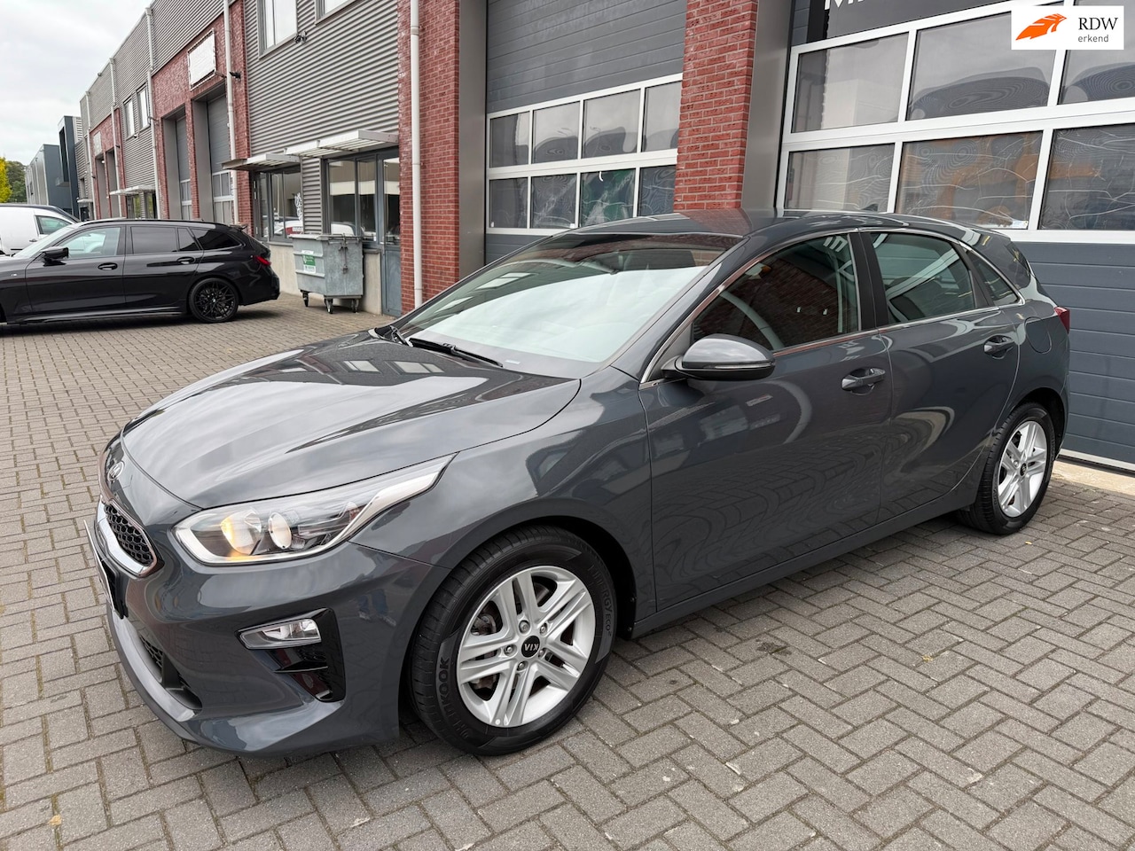 Kia Cee'd - Ceed 1.5 T-GDi Automaat LED Camera Lane Carplay Navi DAB - AutoWereld.nl