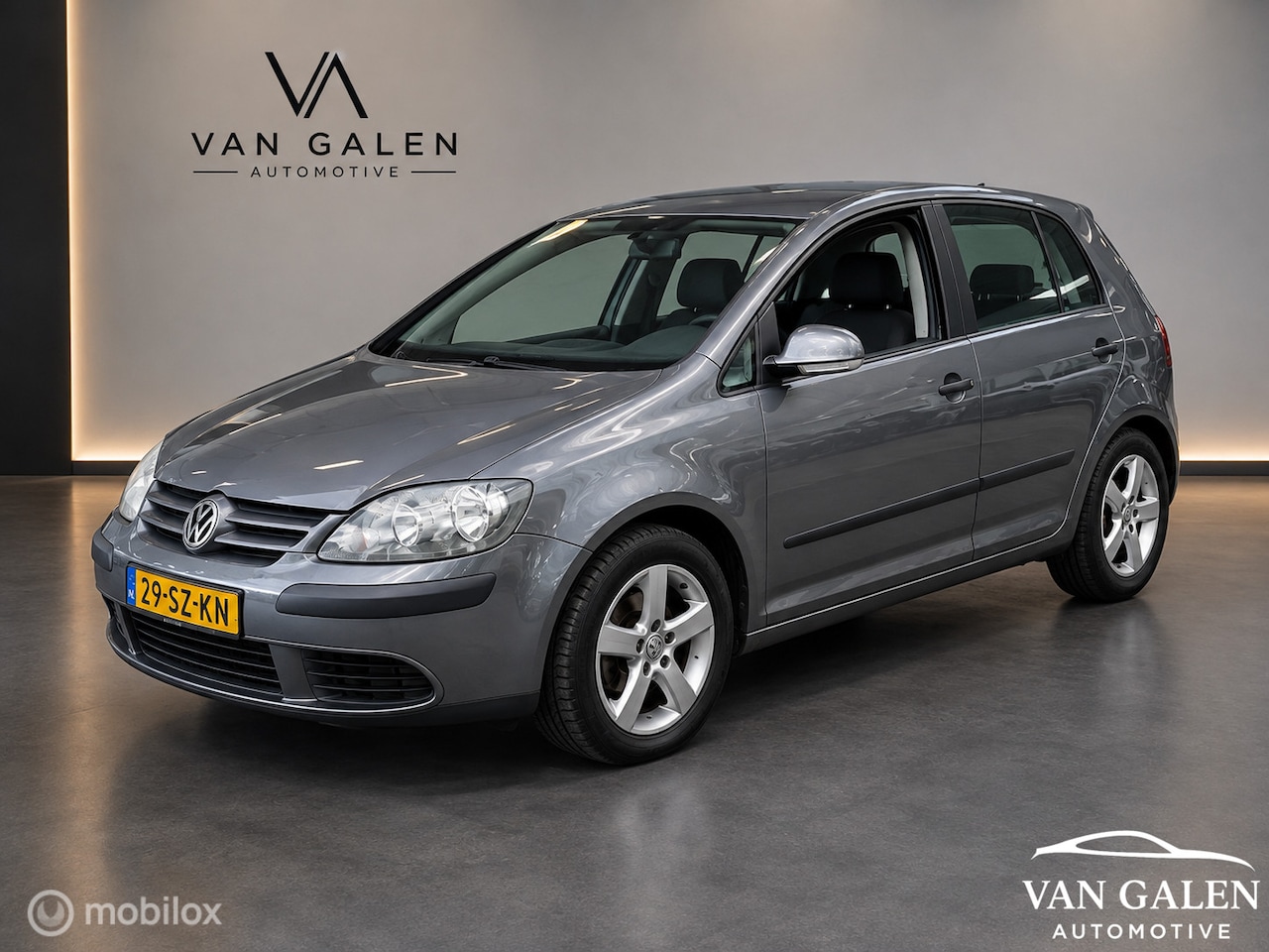 Volkswagen Golf - 1.6 FSI Comfortline NAP Airco|Trekhaak|APK - AutoWereld.nl