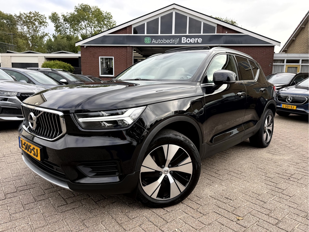 Volvo XC40 - 1.5 T4 Recharge Inscription Panoramadak, Leer, 18''Lmv - AutoWereld.nl