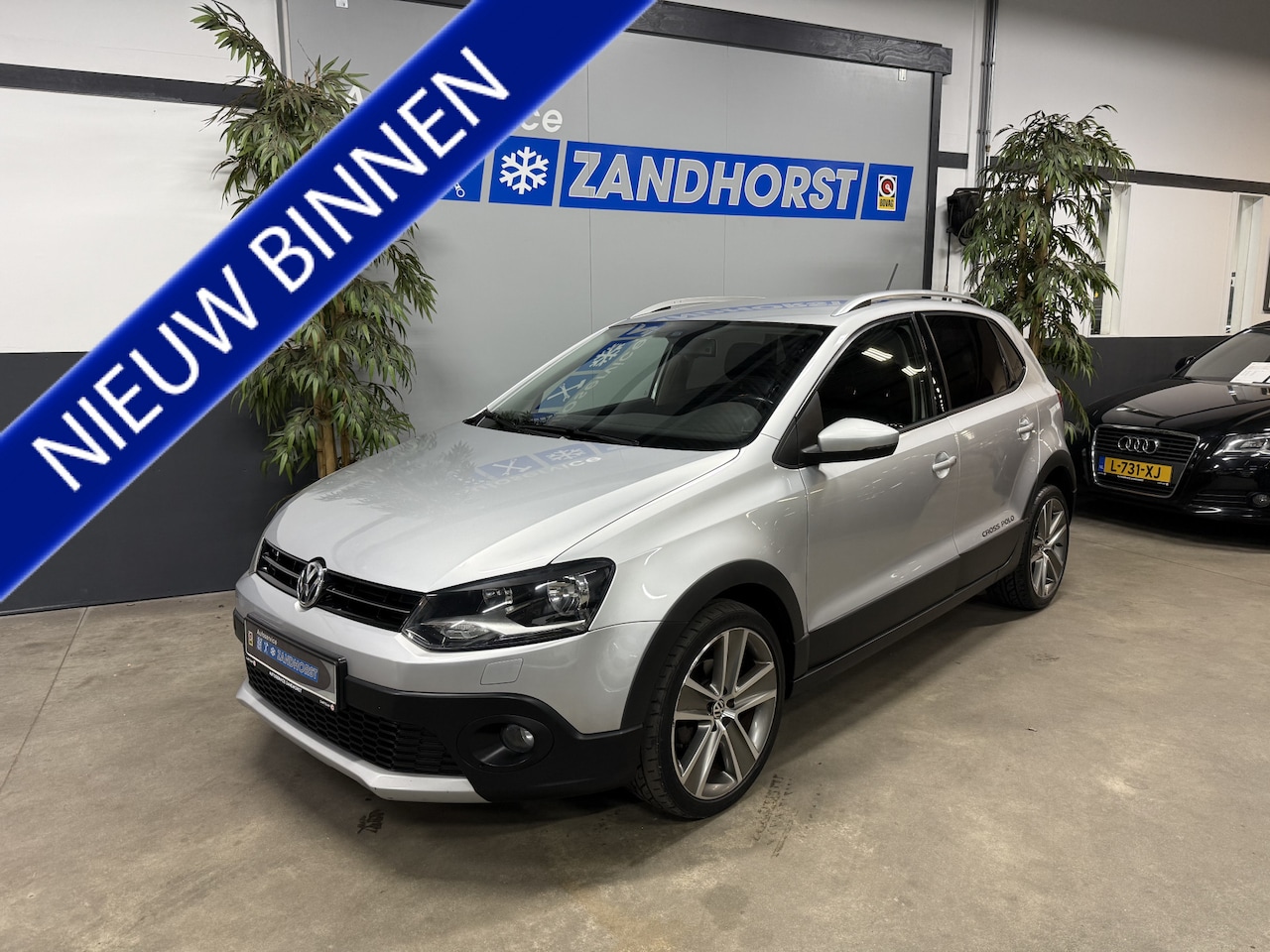 Volkswagen Polo - 1.2-12V Cross Comf.line // 17 inch // Ecc - AutoWereld.nl