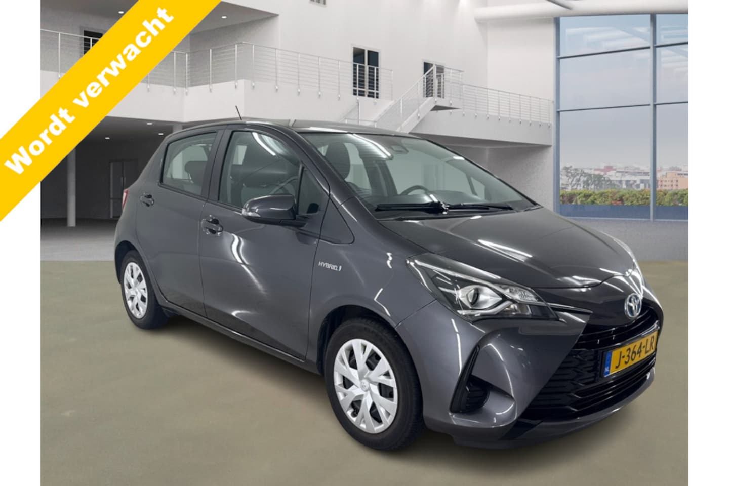 Toyota Yaris - 1.5 Hybrid Active 1.5 Hybrid Active, Camera! Navigatie! VERWACHT!! - AutoWereld.nl