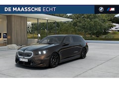 BMW 5-serie Touring - M5 Automaat / M Drive Professional / Panoramadak / Trekhaak / Bowers & Wilkins / Parking A