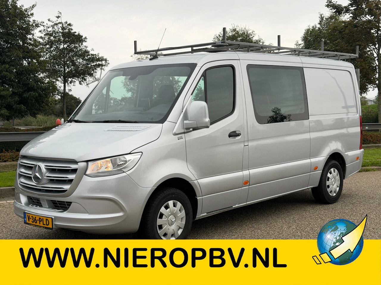 Mercedes-Benz Sprinter - 319CDI Dubbelcabine Automaat Airco 3500KG Trekhaak - AutoWereld.nl