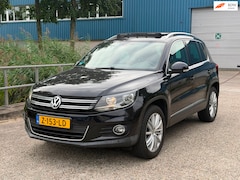 Volkswagen Tiguan - 1.4 TSI Comfort&Design Facelift PANO NAVI PDC