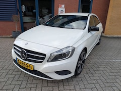 Mercedes-Benz A-klasse - 180 PRESTIGE, PDC V+A, Stoelverw, Navi, Achteruitrijcamera