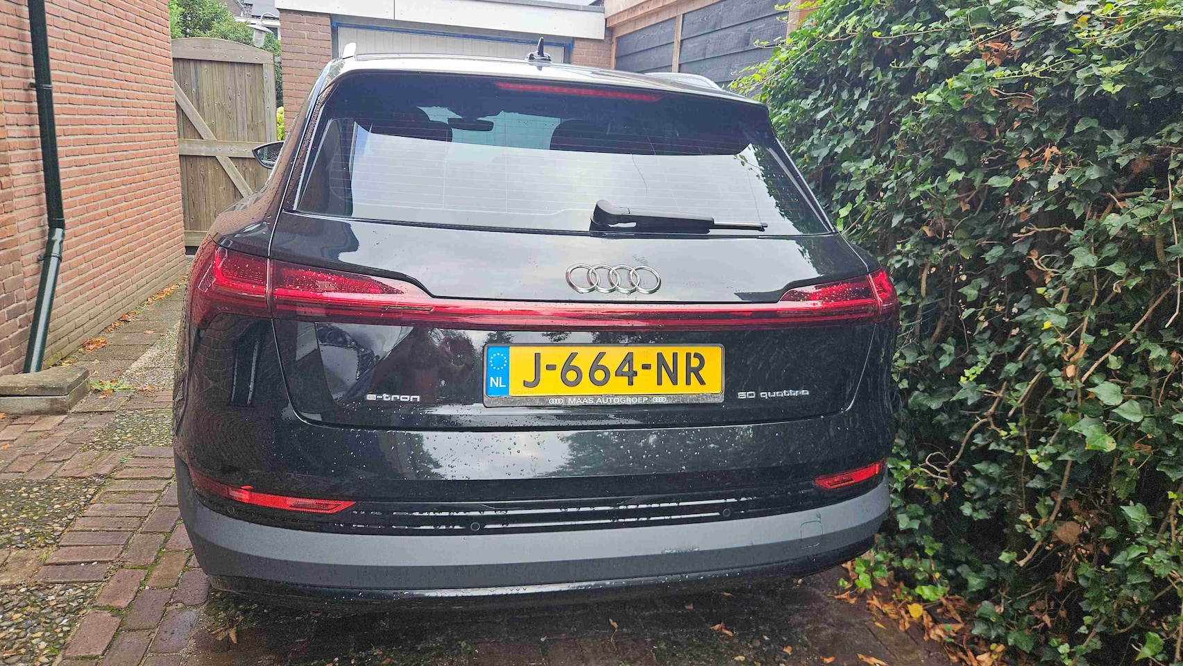 Audi e-tron - e-tron 50 quattro Launch edition Black - AutoWereld.nl