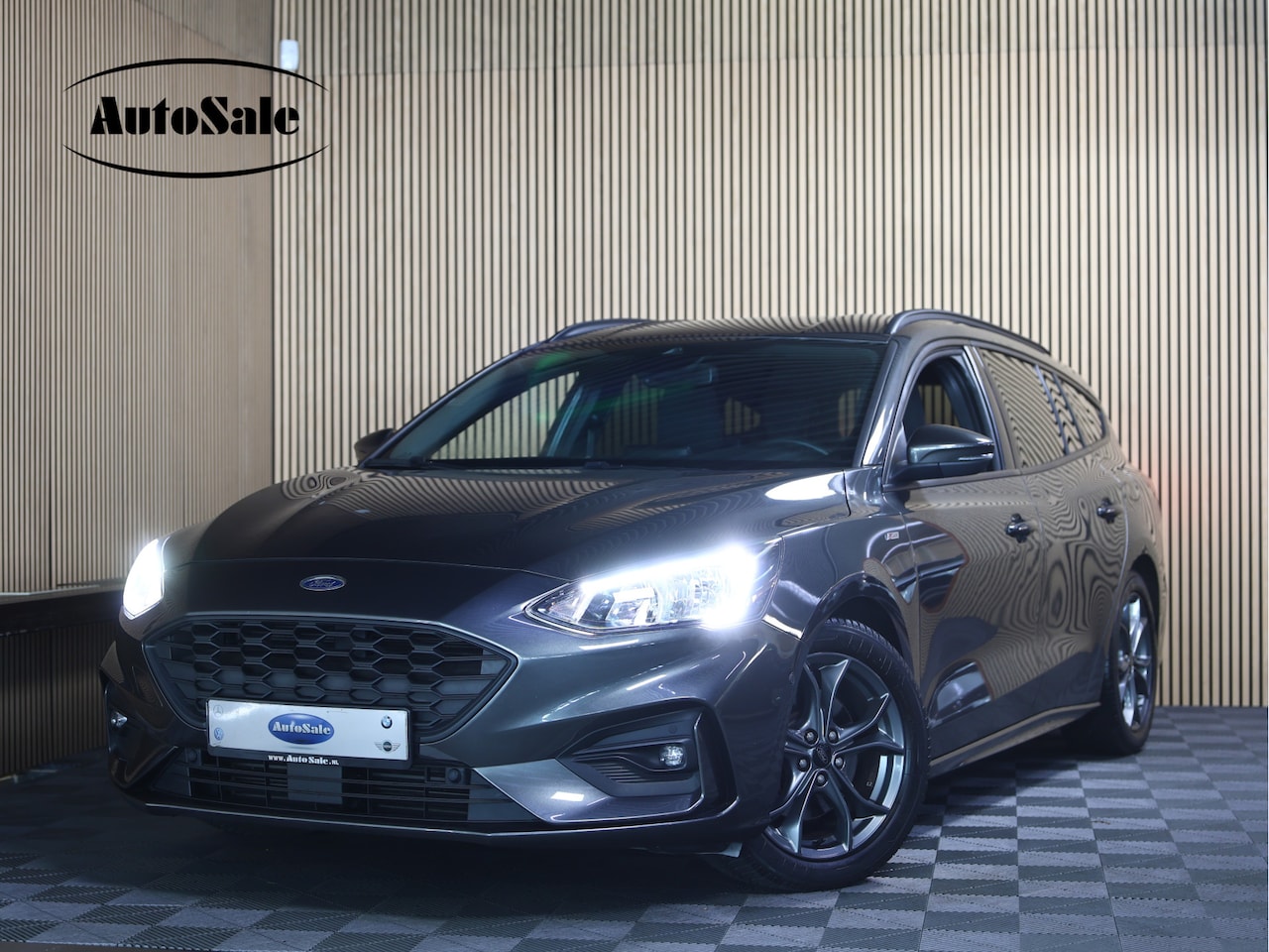 Ford Focus Wagon - 1.0 EcoBoost ST line AUTOM NAVI B&O ACC CAMERA PDC LED STOELVW '17 - AutoWereld.nl