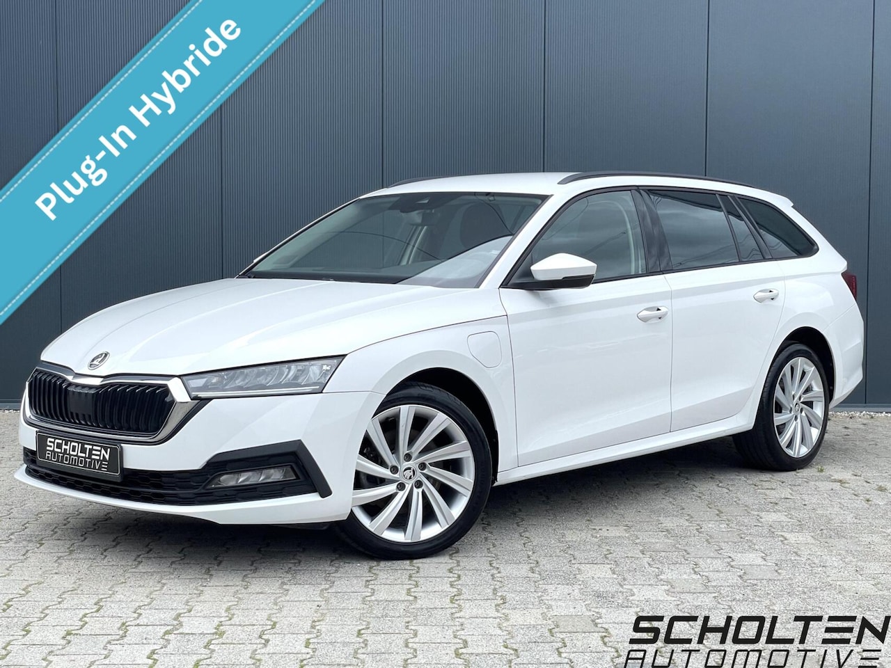 Skoda Octavia Combi - 1.4 TSI iV PHEV Business Carplay LED Stoel- Stuurwielverwarming PDC DAB - AutoWereld.nl
