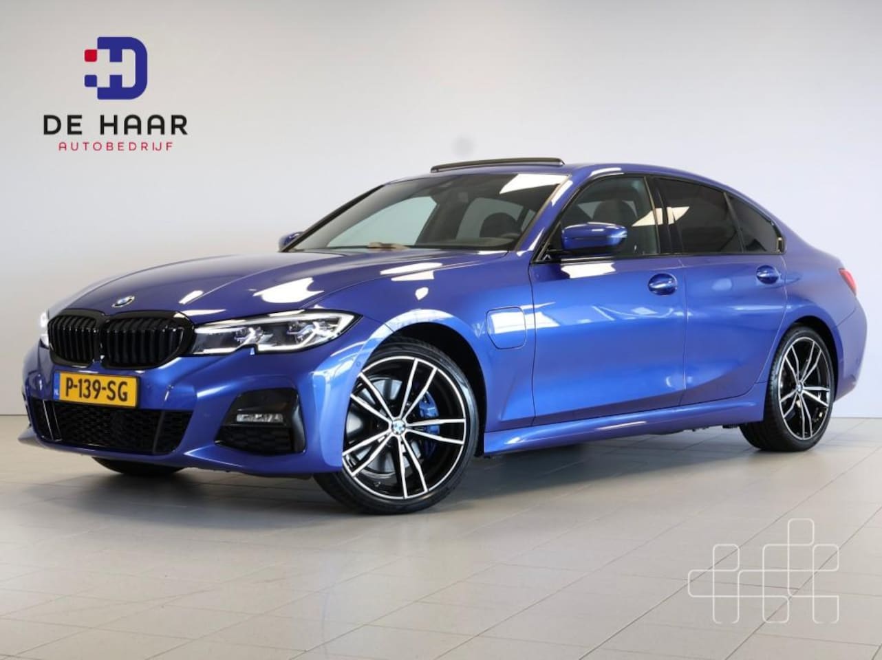 BMW 3-serie - 330e High Executive M-Sport Pro - Schuif/Kanteldak - Harman/Kardon - AutoWereld.nl