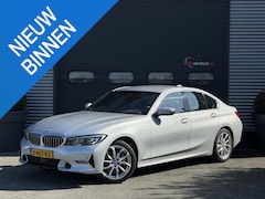BMW 3-serie - 330e High Executive | Camera | Navigatie | Memory Stoelen | Lederen Bekleding | Stoelverwa