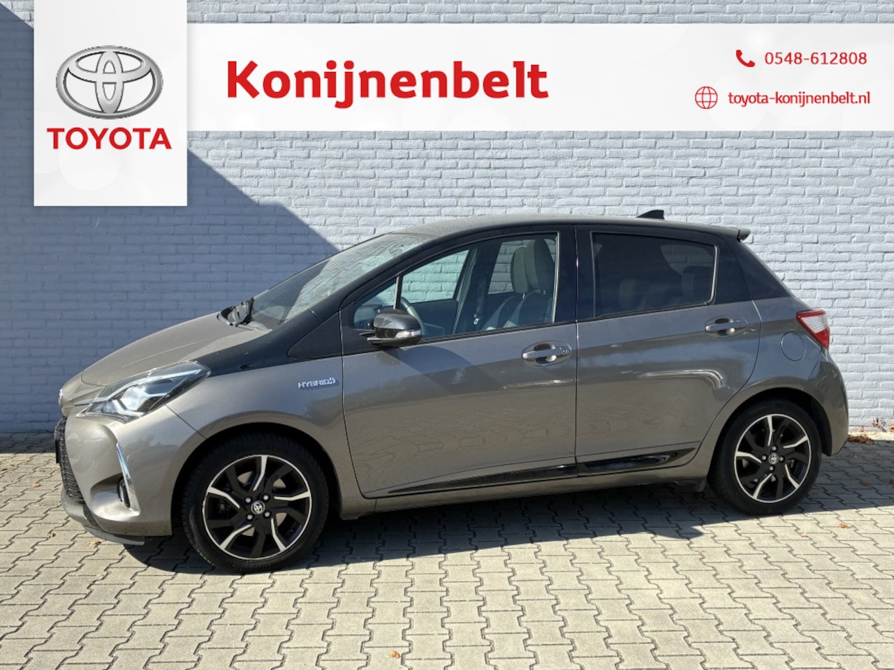 Toyota Yaris - 1.5 Hybrid Bi-Tone Plus Automaat 5-deurs | NL auto | Navi | Pano - AutoWereld.nl
