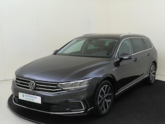 Volkswagen Passat Variant - 1.4 TSI PHEV GTE Business | SoH 92% | Achteruitrijcamera | ErgoActive stoelen | Adaptieve