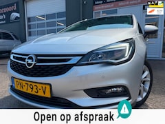 Opel Astra Sports Tourer - 1.0 Innovation van 2de Eig met parkeersensoren en navigatie en bluetooth en cruis controle