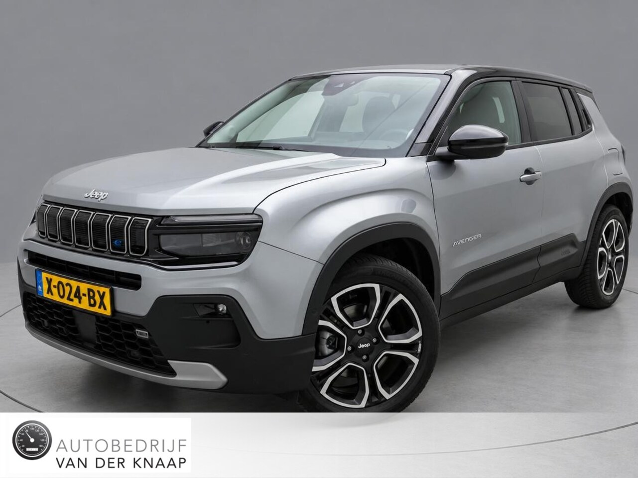 Jeep Avenger - Black Edition 54 kWh SOH 96,7% | Clima | Cruise | Apple Carplay/Navi | PDC + 360 camera | - AutoWereld.nl