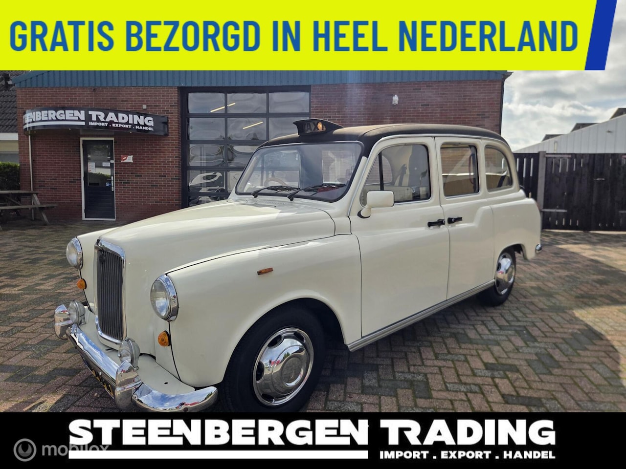 Austin FX4 - Carbodies Taxi LONDON CAB/ENGELSE TAXI - AutoWereld.nl