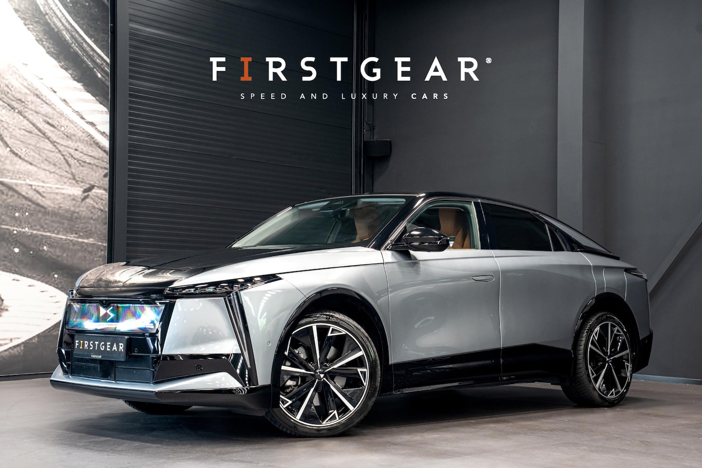 DS No 8 - AWD Long Range Étoile Absolute Comfort Tech 97 kWh *Focal Electra 3D / Panorama / Night-Vi - AutoWereld.nl