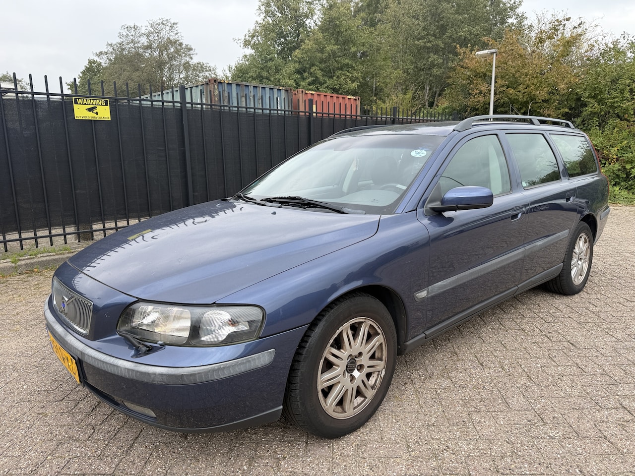 Volvo V70 - 2.4 Automaat Comfort Line Clima/Cruise/Trekhaak - AutoWereld.nl