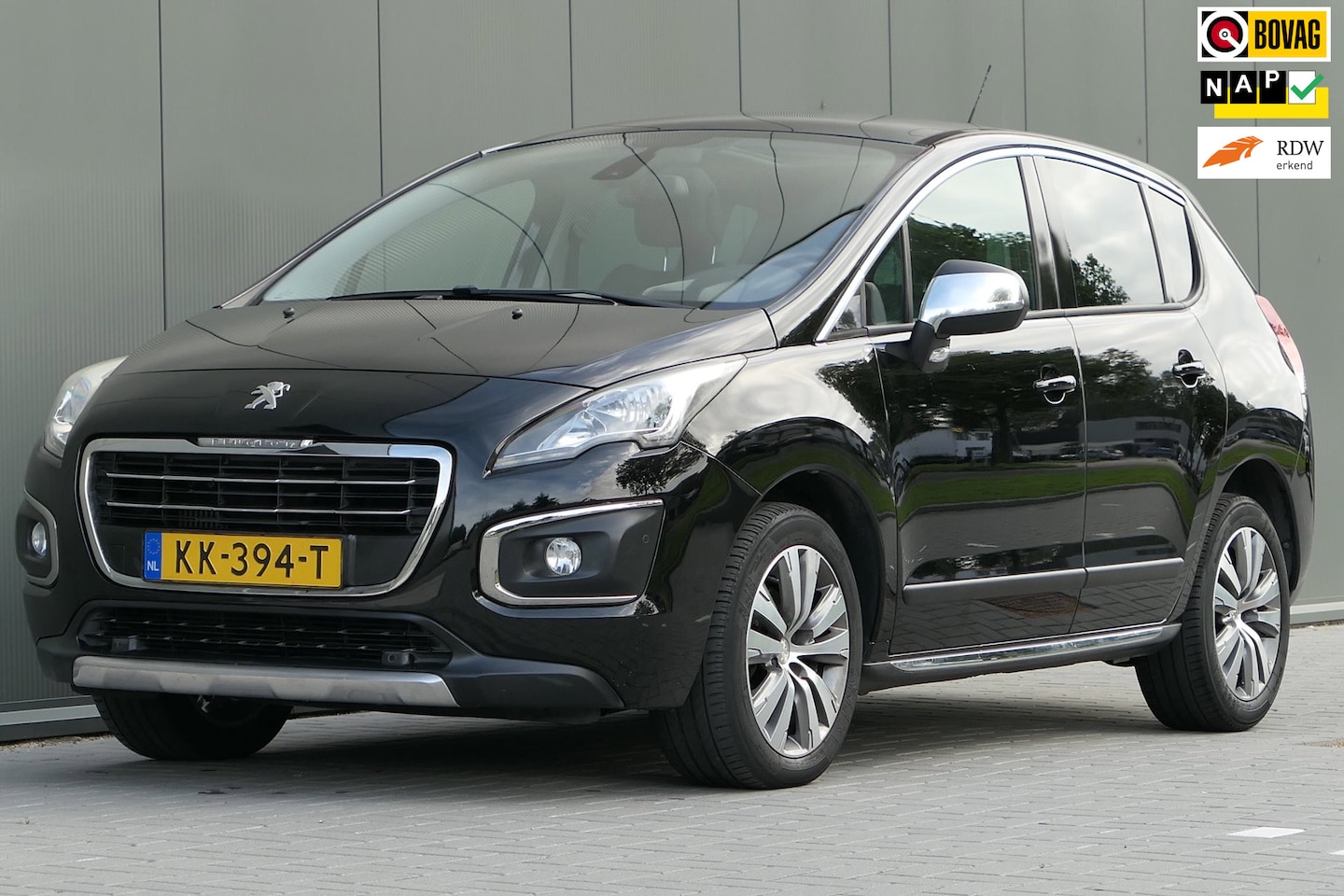 Peugeot 3008 - 1.2 PureTech Allure NAP Achteruitrijcamera Navi Cruise Trekhaak - AutoWereld.nl