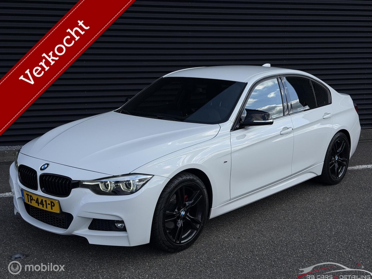 BMW 3-serie - 318i M Sport Edition 318i M Sport Edition, Dealeronderhouden, trekh - AutoWereld.nl