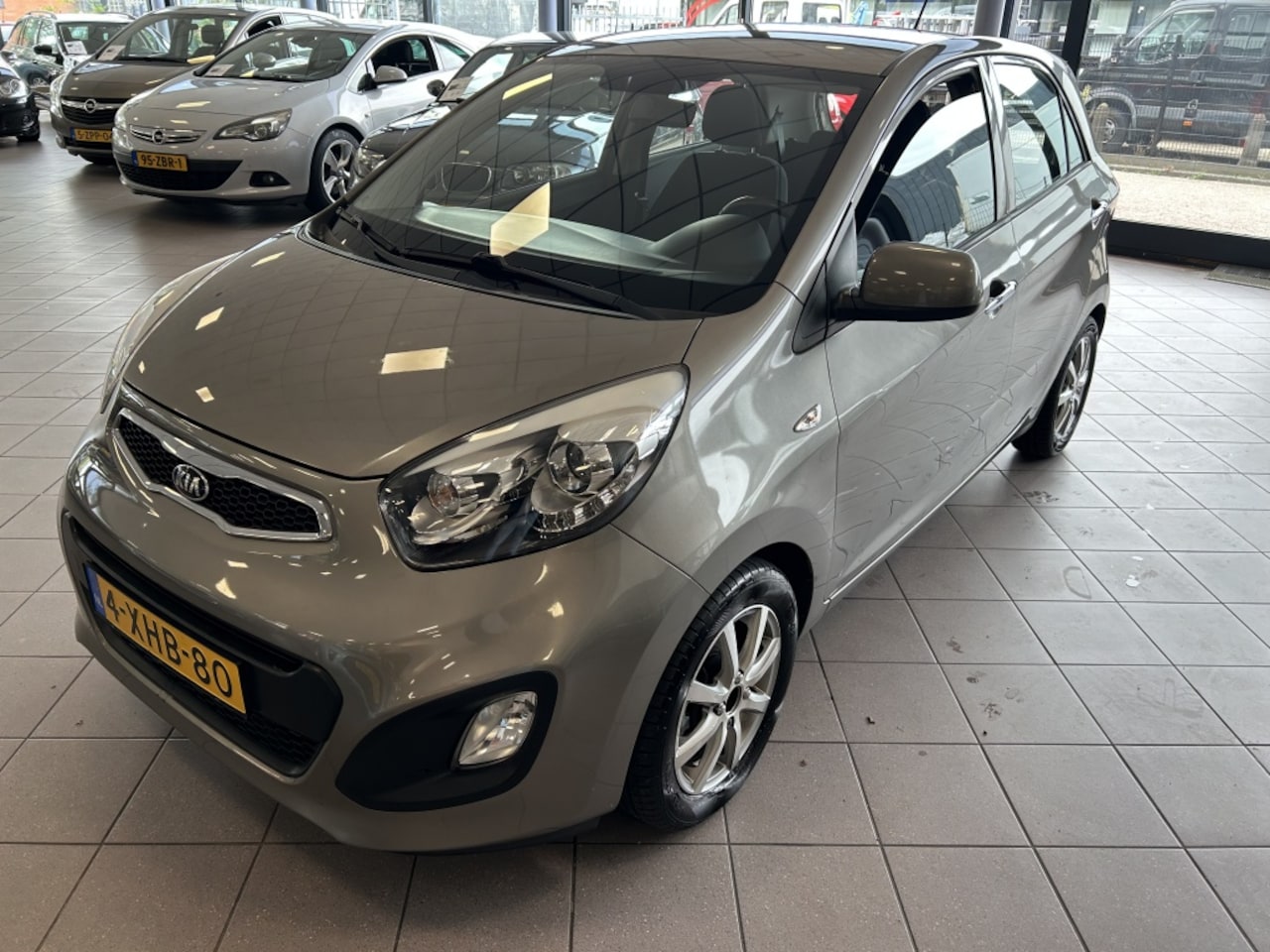 Kia Picanto - 1.0 CVVT BusinessL. 17431 KM NW APK BJ 2014 !!! - AutoWereld.nl