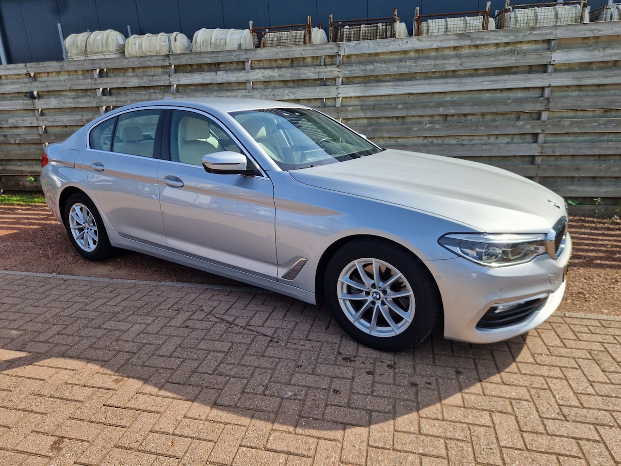 BMW 5-serie - 520d High Executive 48338 Km 1e Eigenaar - AutoWereld.nl