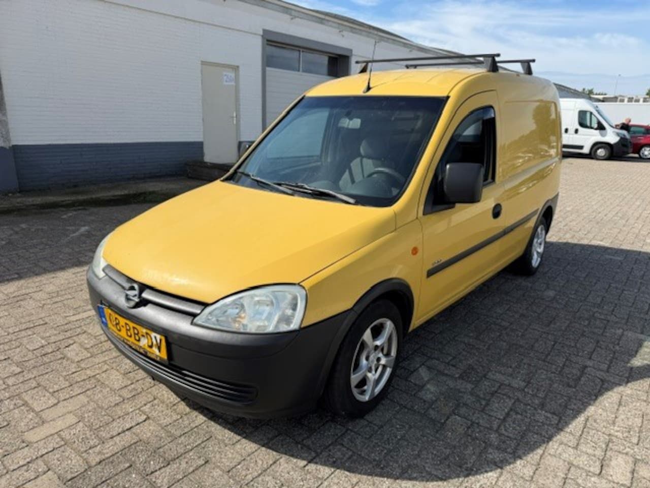 Opel Combo - 1.7 DI BANANAAA Incl Nw APK nette auto - AutoWereld.nl