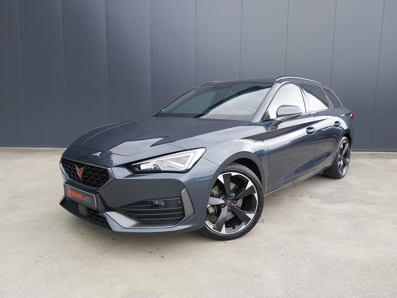CUPRA Leon Sportstourer - 1.4 e-Hybrid 245 PK VZ Performance 1e EIGENAAR VIRTUAL COCKPIT ADAPT CRUISE CAMERA MEMORY - AutoWereld.nl