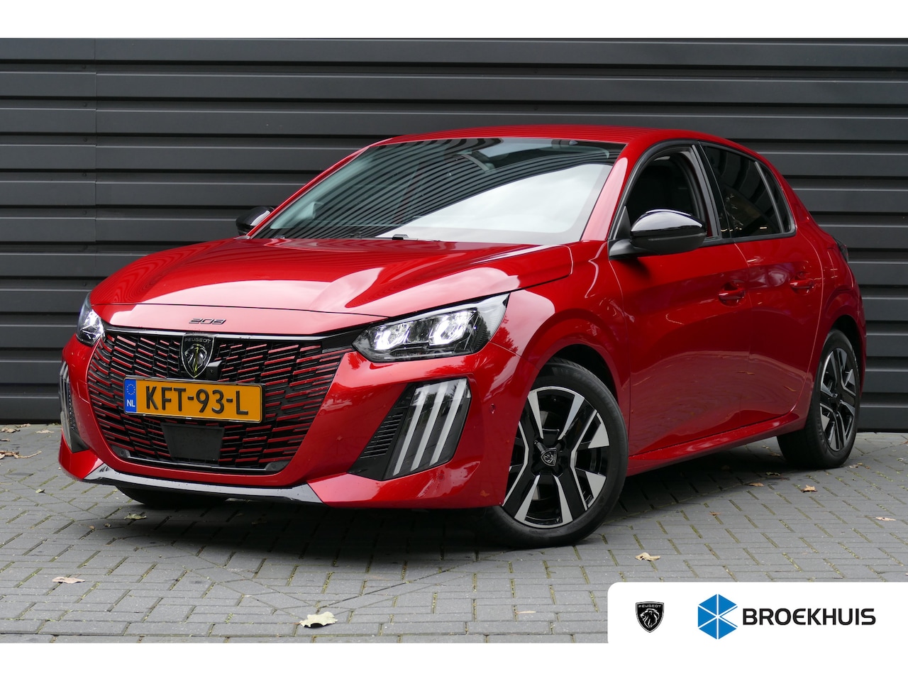 Peugeot 208 - 1.2 PURETECH 100PK ALLURE / CAMERA / STOELVERWARMING / 16"LMV/ NAVI / CLIMA / PDC / CRUISE - AutoWereld.nl
