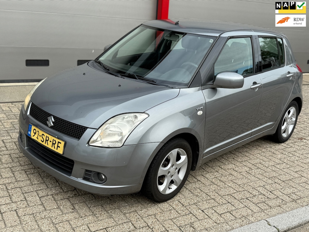 Suzuki Swift - 1.5 Exclusive | nieuwe koppeling | airco | carplay - AutoWereld.nl