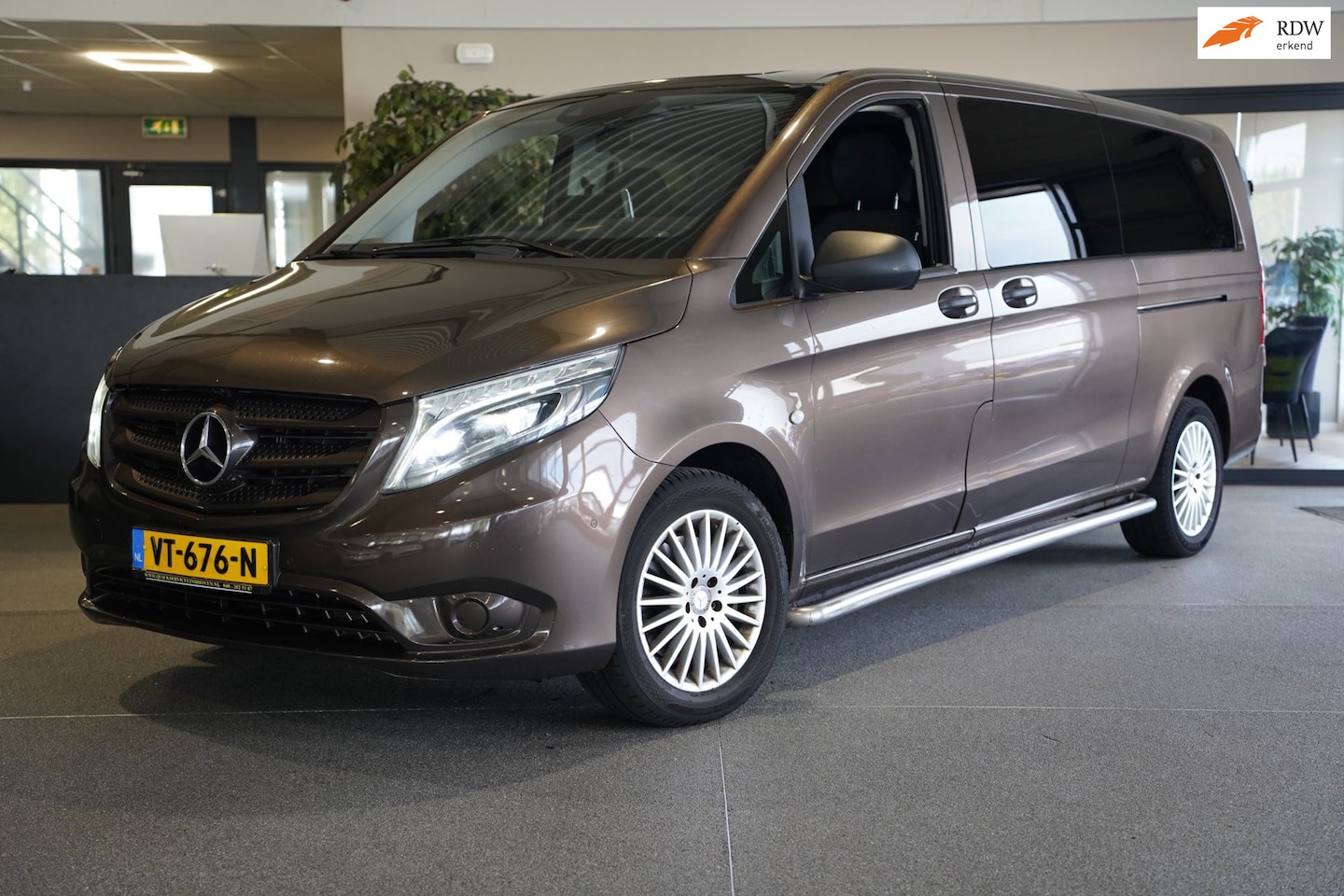 Mercedes-Benz Vito - 119 CDI BlueTEC DCT Extra Lang DC Comfort Led Cruise Pdc - AutoWereld.nl
