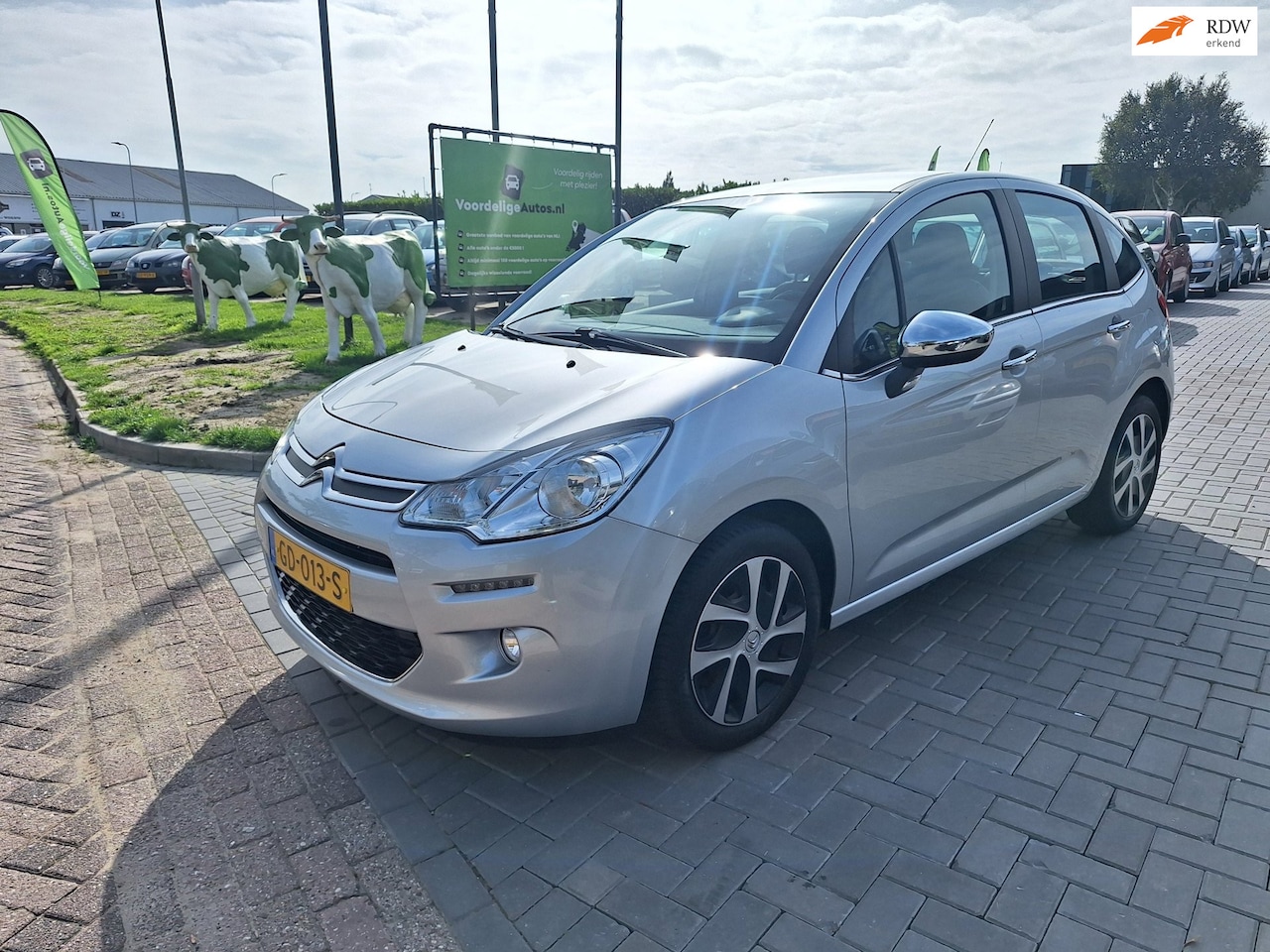Citroën C3 - 1.2 PureTech Collection / AUTOMAAT / APK april 2027 - AutoWereld.nl