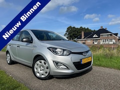 Hyundai i20 - 1.2i Business Edition | Parkeersensoren | Airco | Elektrische Ramen