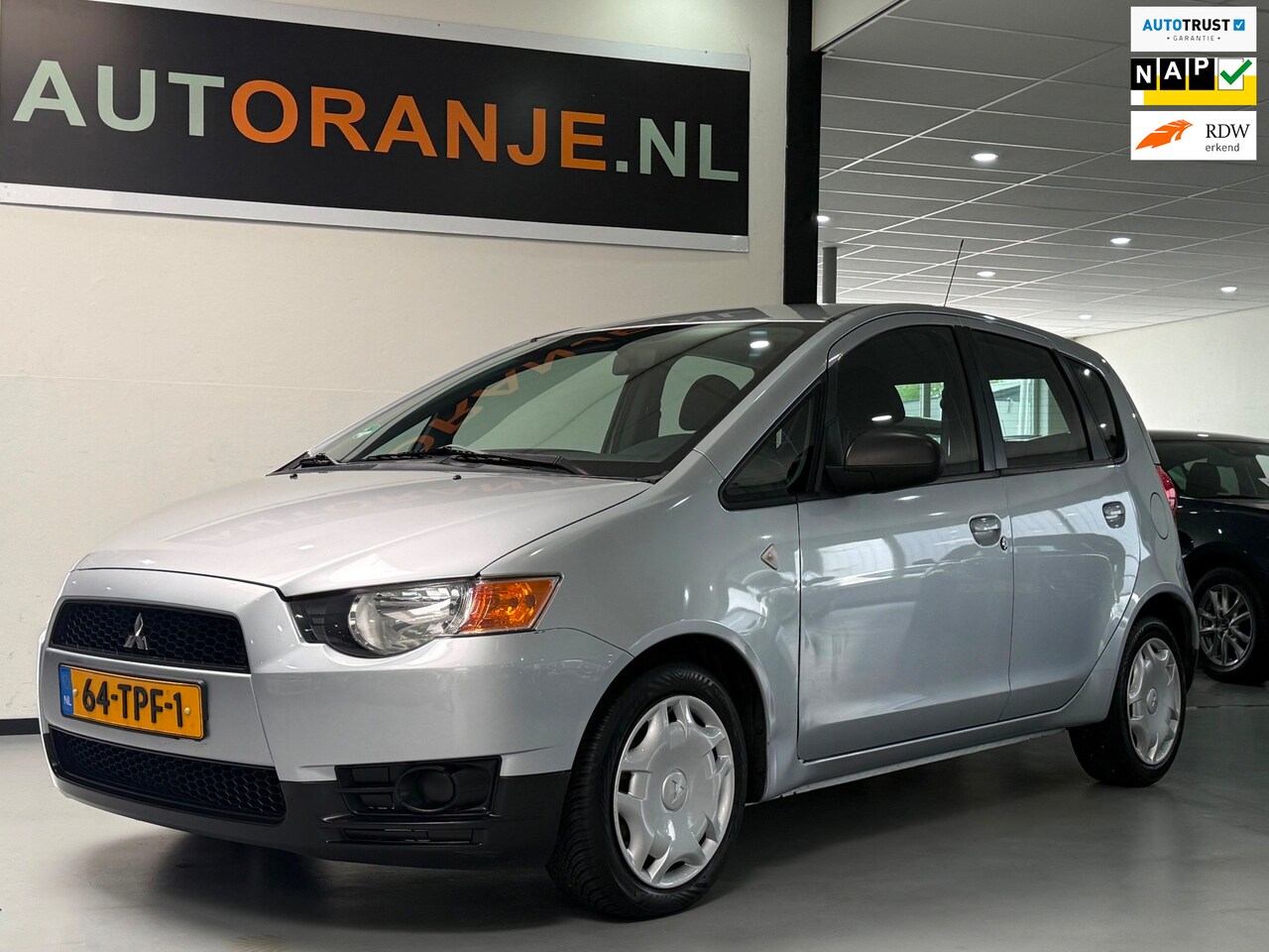 Mitsubishi Colt - 1.1 Edition One-Airco-APK-NAP!! - AutoWereld.nl