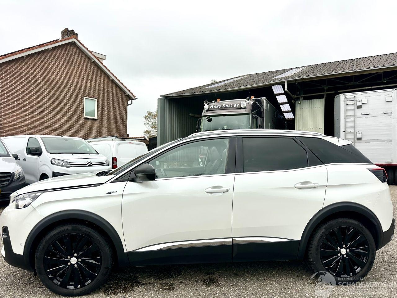 Peugeot 3008 - 2.0 BlueHDi 179pk Aut + F1 GT-Line - pano - nap - 1e eig - virtual - nav - camera - keyles - AutoWereld.nl