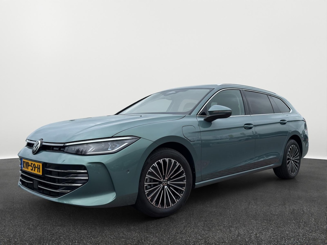 Volkswagen Passat Variant - 1.5 eHybrid Elegance Business | Trekhaak | 360cam | Verw. voorruit | - AutoWereld.nl