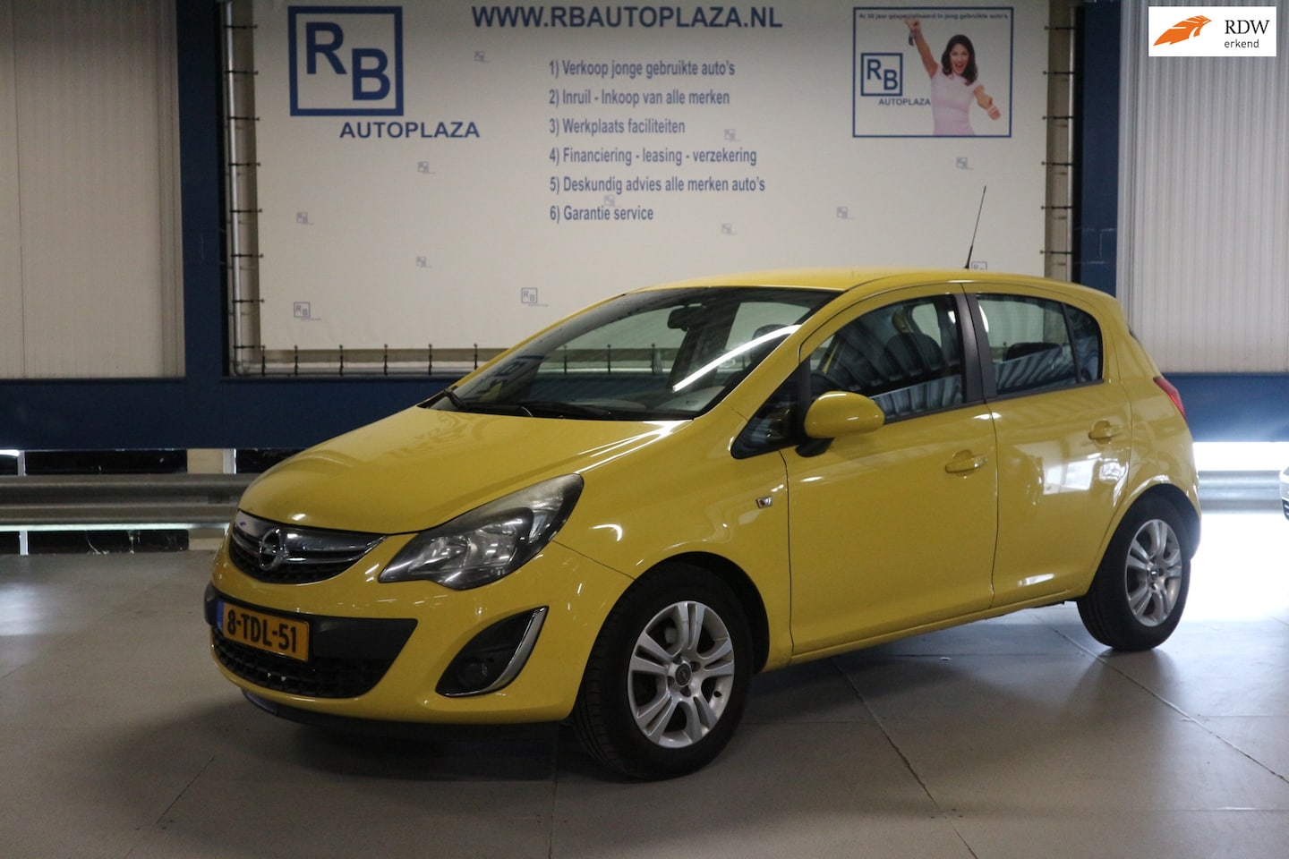 Opel Corsa - 1.2 LPG / NAP KM STAND / FACELIFT / YELLOW PACK ! ! ! - AutoWereld.nl