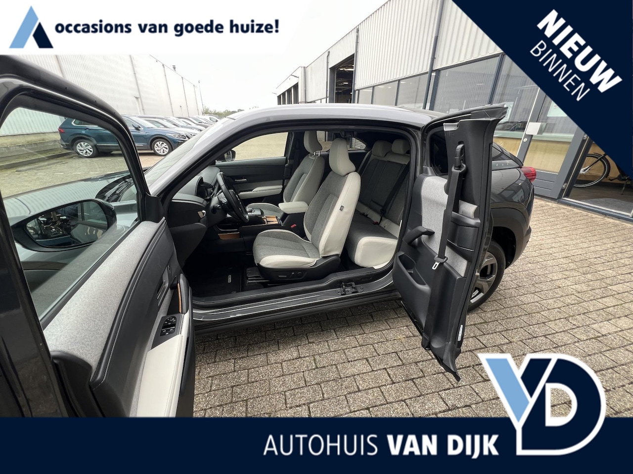 Mazda MX-30 - e-SkyActiv 145 Comfort 36 kWh - AutoWereld.nl