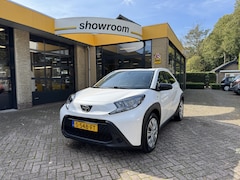 Toyota Aygo X - 1.0 VVT-i MT Play Airco Camera Carplay