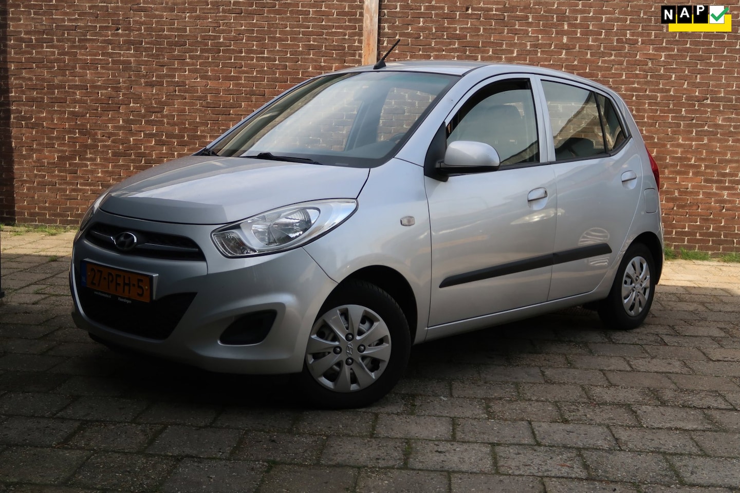 Hyundai i10 - 1.2 i-Drive Cool *Rijklaarprijs *Airco *Onderhouden - AutoWereld.nl