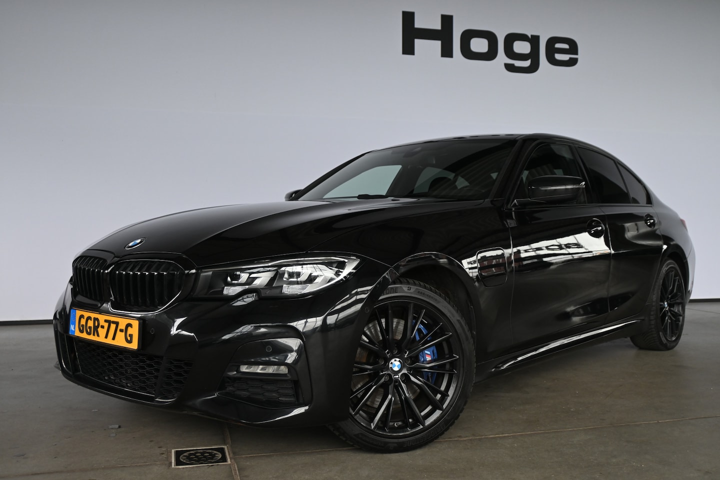 BMW 3-serie - 330e High Executive Clima Cruise Virtual Cockpit Camera Navigatie Stoelverwarming Inruil M - AutoWereld.nl