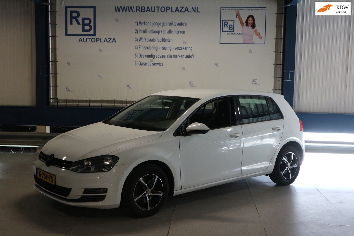 Volkswagen Golf - 1.2 TSI CARPLAY / VELG / WHITE ! ! ! - AutoWereld.nl