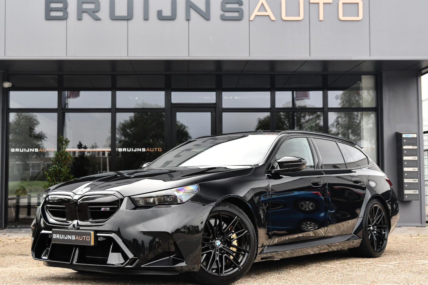 BMW 5-serie Touring - M5 |Keramisch|NLauto|M-Drivers Pack| - AutoWereld.nl