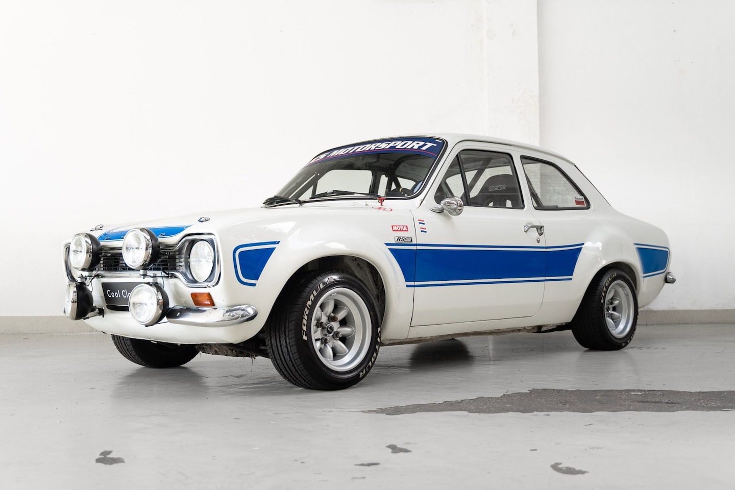 Ford Escort - 2000 RS - FIA HTP Passport - 235 HP - 980 KG - - AutoWereld.nl